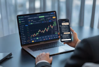 Artikelillustratie over inflatie en interesse in alternatieve cryptoactiva