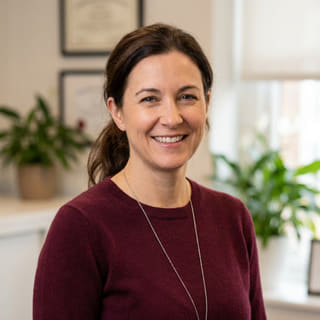Laura Bennett, vermeld als Hoofd Platformstandaarden bij Nobel Rendiek, op een profielfoto